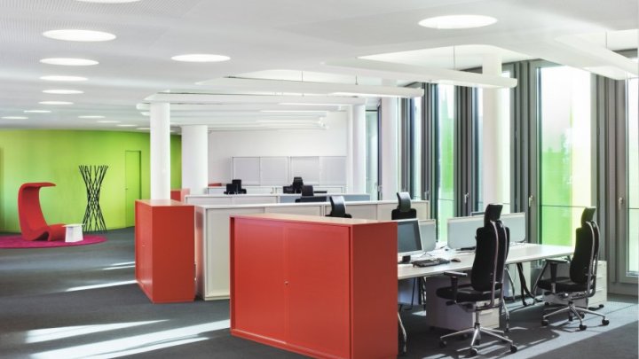 GREEN-Building Office am Rheinufer zu vermieten