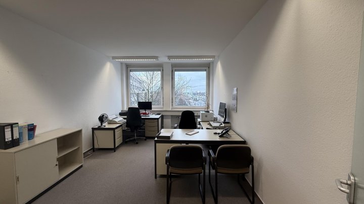 Mitten in Köln Mülheim! Ihr neues Büro am Wiener Platz! Umbau nach Ihren Wünschen!