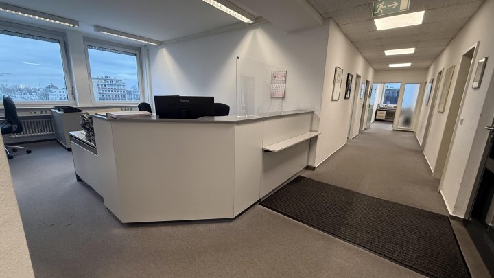 Mitten in Köln Mülheim! Ihr neues Büro am Wiener Platz! Umbau nach Ihren Wünschen!